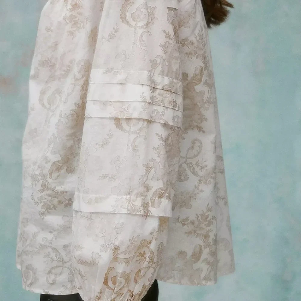 Elegant Cream Paisley Blouse - Picture 5 of 12